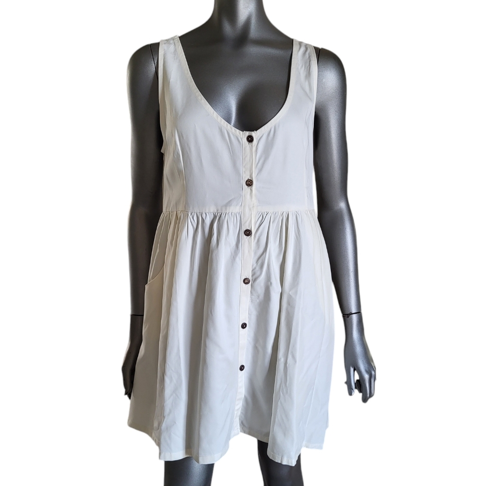 5B.NWT iOCO Off White Dress - Size OS